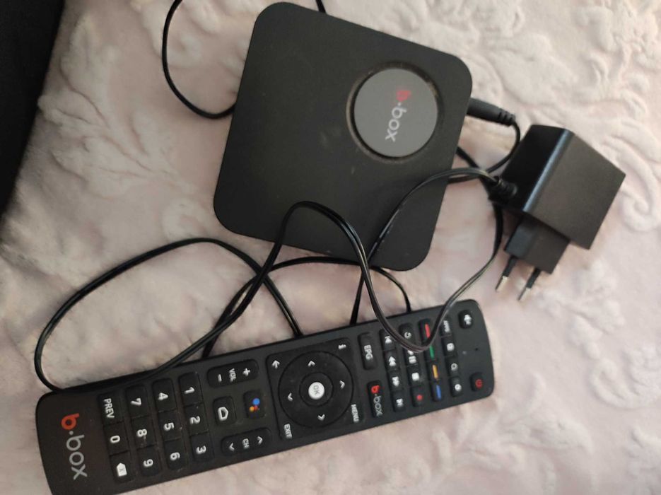 B Box Andoird IPTV BOX приемник
