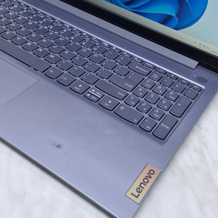 Laptop Lenovo slim 3 Ryzen 5 7530U 16gb 512GB SSD Zeus Amanet Militari