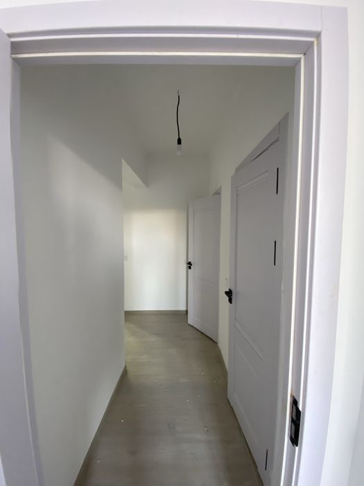 Sokin makon 34800$ 1 xonalik 5 etajdatayyor xolatda srochniy sotiladi.