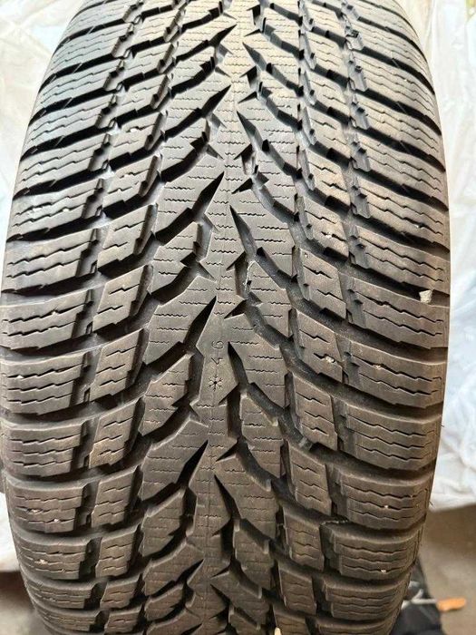 cauciucuri de iarna Nokian  225/50R18