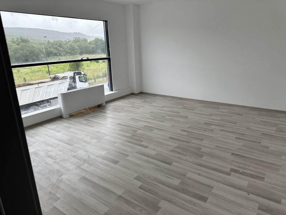 Inchiriere hala/show room/Spatiu comercial Cluj-Baciu