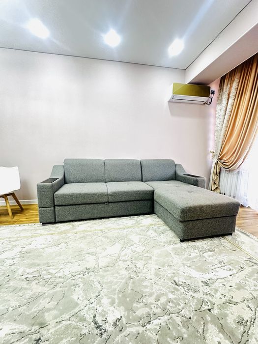 Диван угловой бу