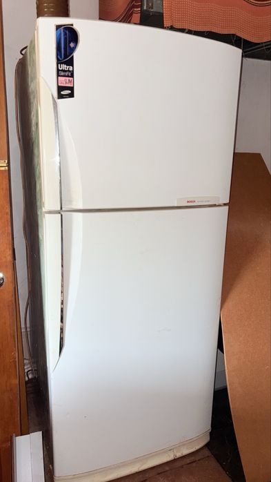 Продам Холодильник  bosh