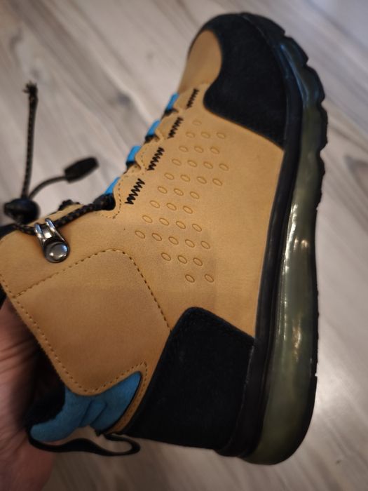 Боти и маратонки  Reserved 34 номер