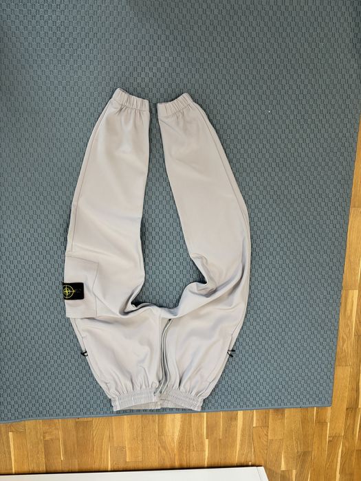 Pantaloni stone island