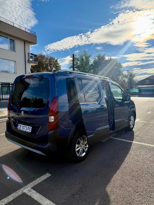 Миниван / бус под наем