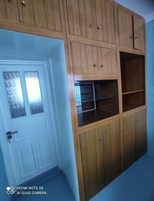 Срочный сдаётся квартира жарарик махалла 4 хоналий 550$ есть передапла