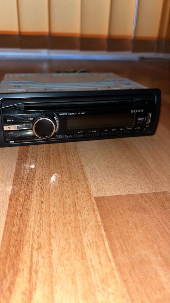 Radio Sony CDX-GT440U