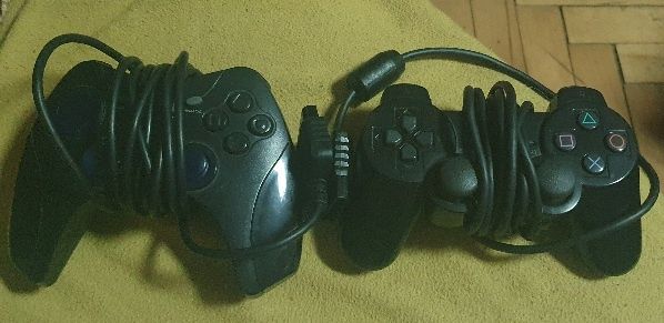 PS2 Slim Playstation 2 cu 1+1 gratis 2 manete, alimentator, cablu AV