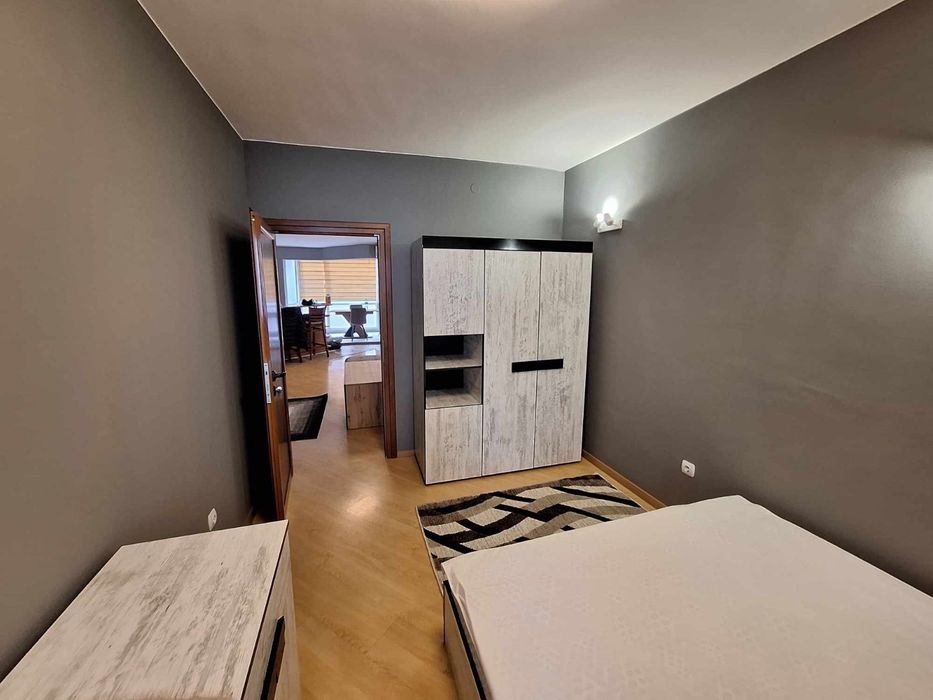 Дава се под наем Тристаен апартамент в Пловдив, Кършияка - 100 кв.м за 612 € - Снимка #4