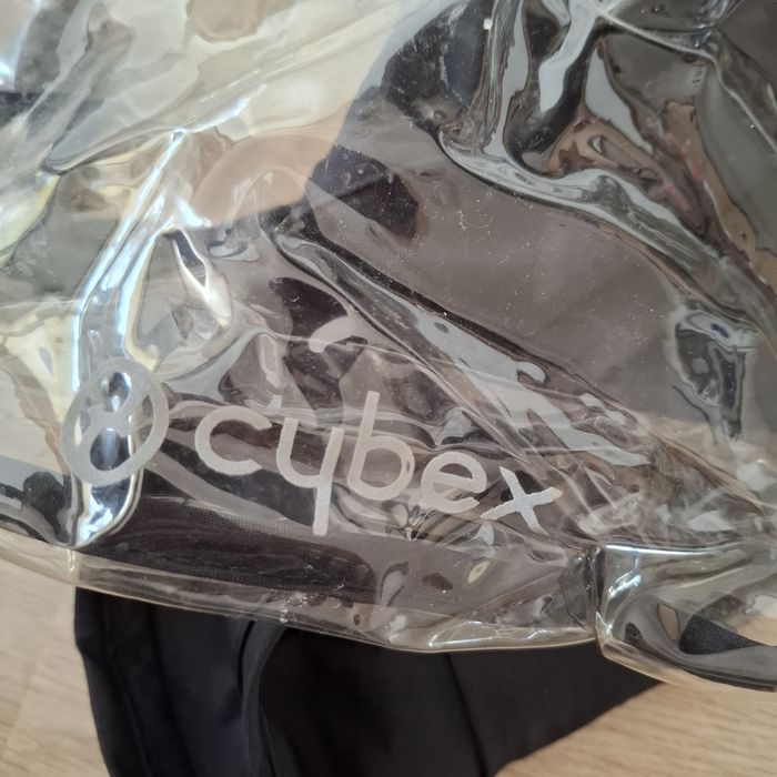 Cybex дъждобран и поставка за чаша