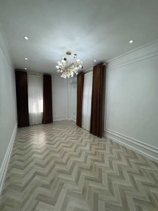 Срочно сдается 3х комнатная квартира рядом метро Дружба народов 306*