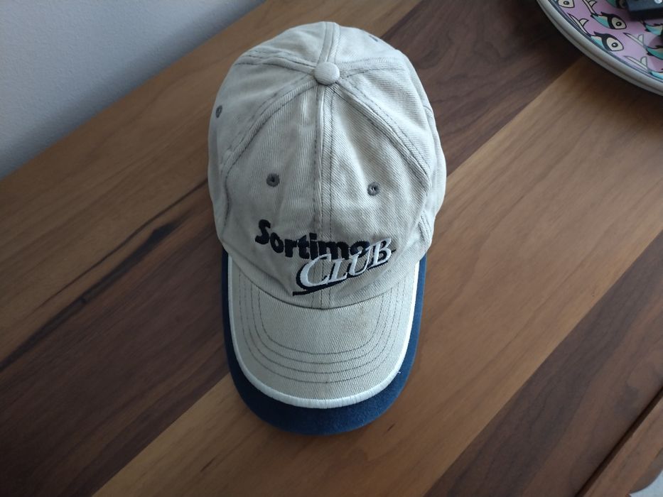 бейзболна шапка от Холандия