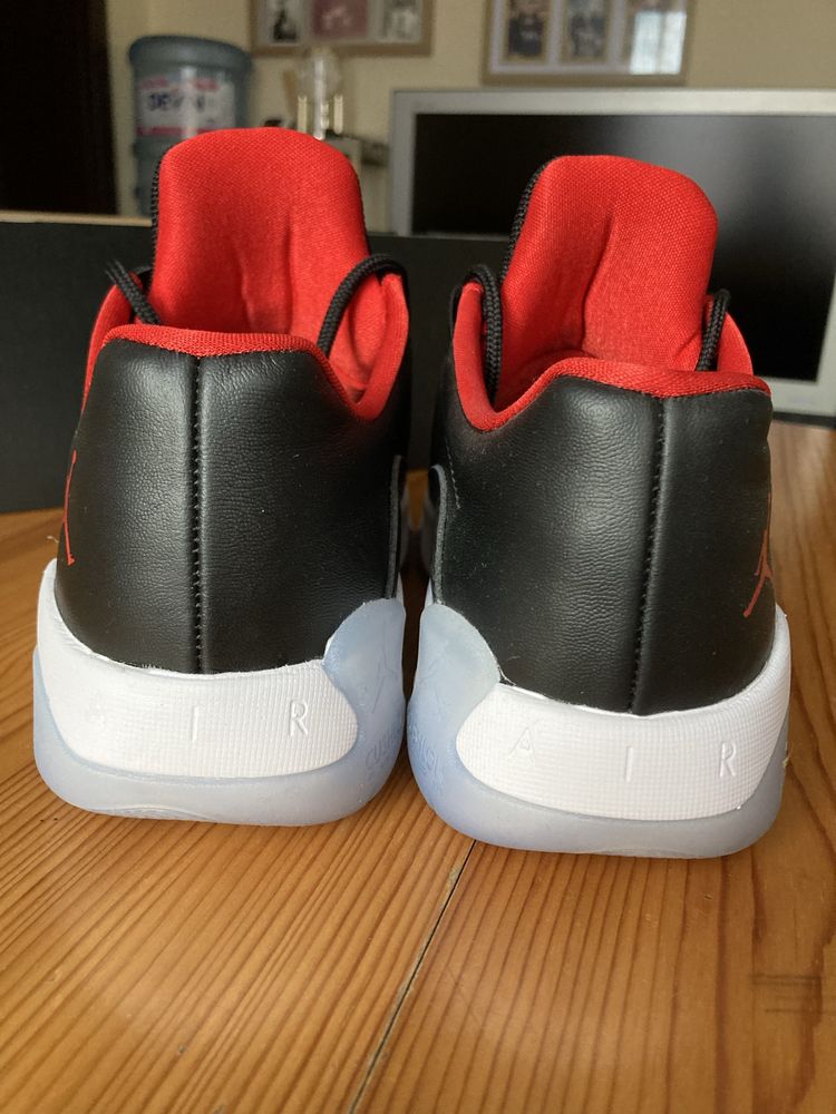 Мъжки оригинални маратонки Nike Air Jordan