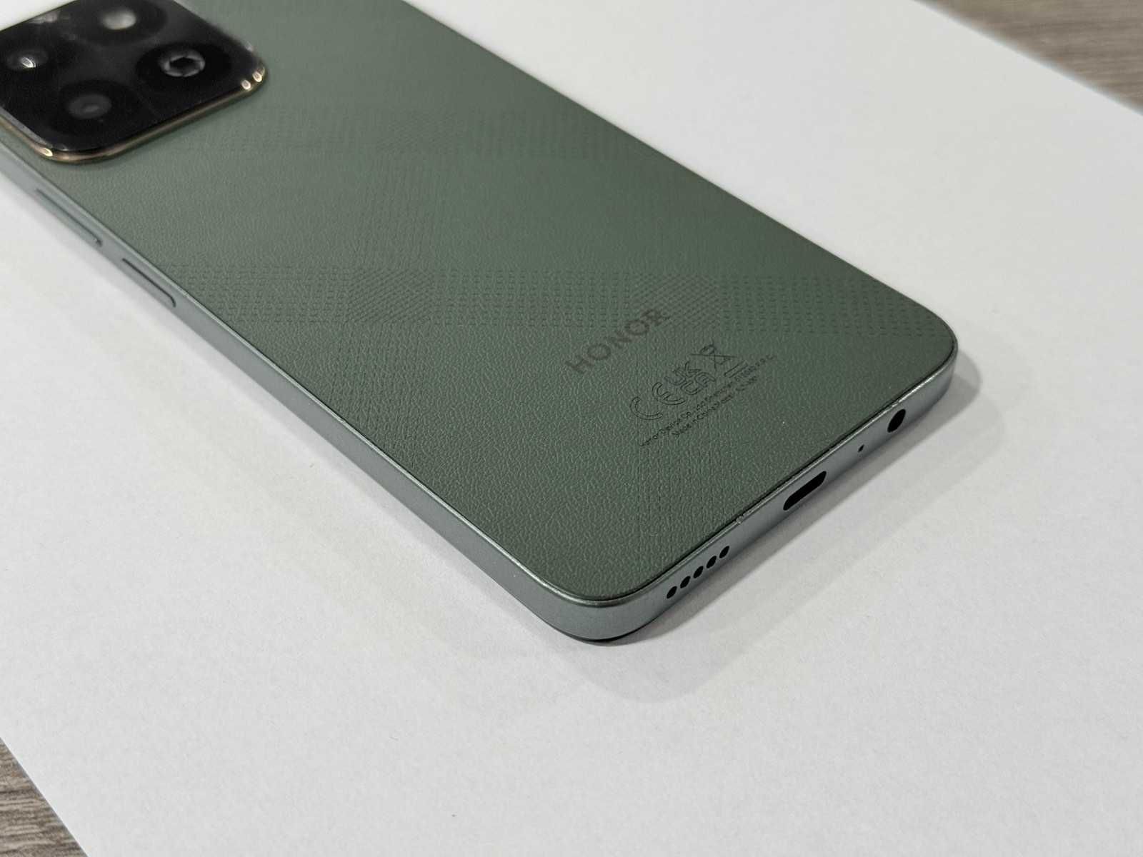 Продавам Honor 200 Smart 256gb