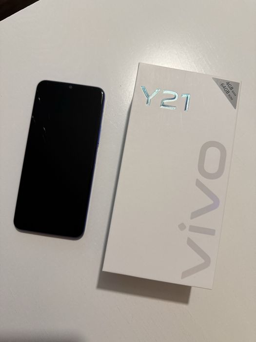 Телефон / смартфон Vivo Y21