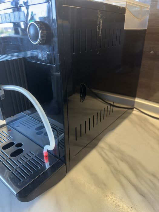 Продавам  кафемашина Melitta Caffeo CI