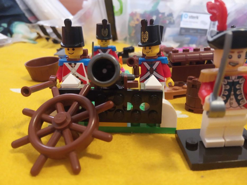Lego armata redcoats diferite generatii