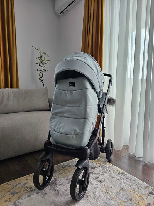 Vând cărucior 3 în 1 Adamex Lumi Air