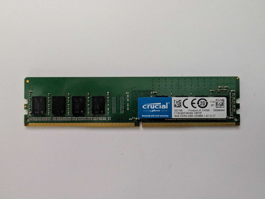 Memorie Crucial 4GB DDR4, 2400MHz, CL17, 1.2v, Garantie 24 luni!