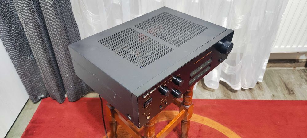 Amplificator Audio Pioneer A-302R Statie Audio