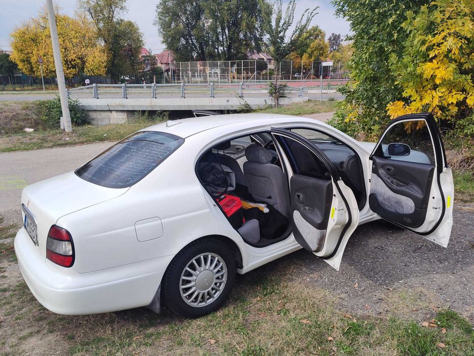Limuzina Daewoo Leganza