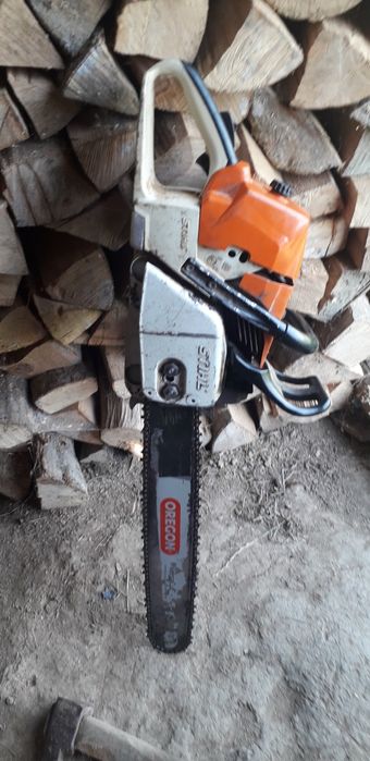 Vând Stihl 461 In perfecta stare de funcționare nu trimit in tara