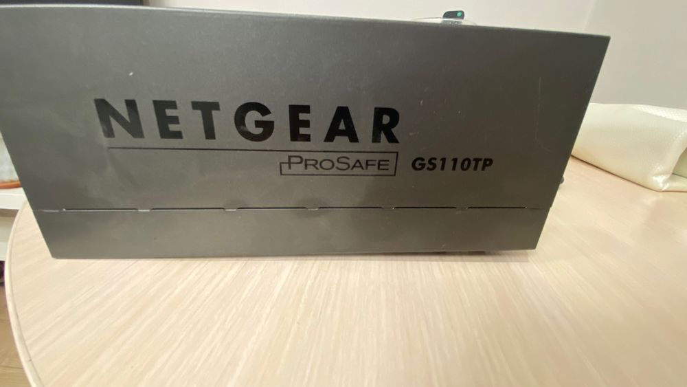 Машрутизатор NETGEAR GS110TP
