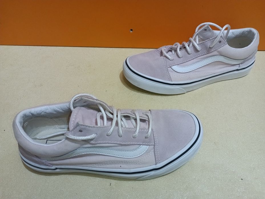 Vans розови кожени N 37 - 29 лв