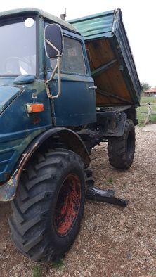 Mercedes Unimog 406