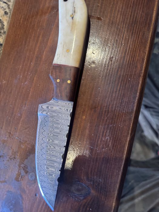 Дамасков ножле. Ловен нож. Нож за дране