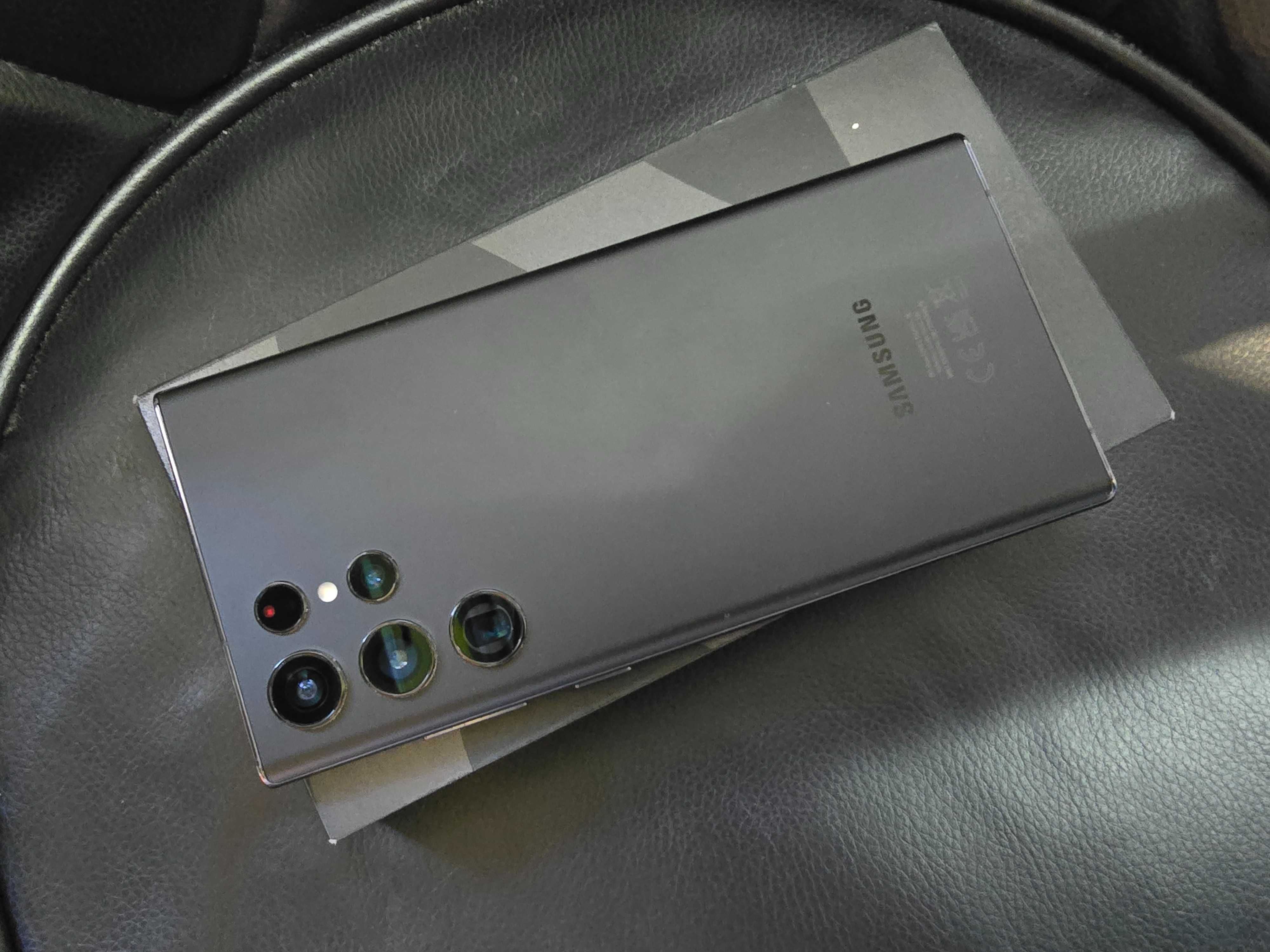 Samsung S22 Ultra 8/128 като нов!Топ цена!!!