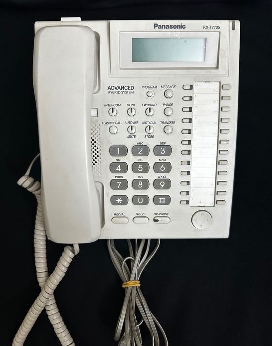 Системный телефон Panasonic KX-T7735