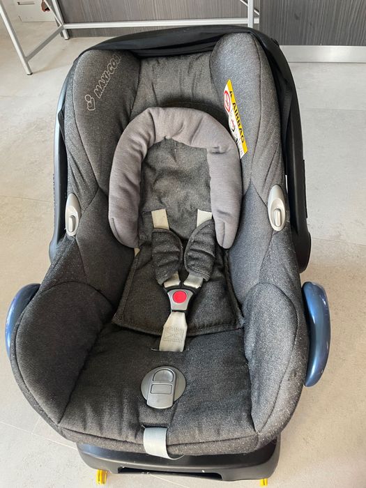 Scoica auto MaxiCosi + baza isofix (Family Fix) - 0-13kg