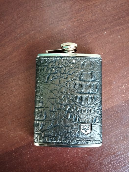 Фляжка для коньяка, виски или для водки