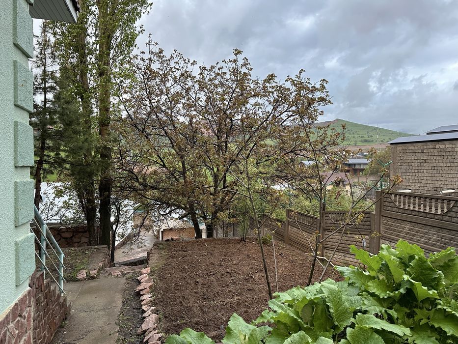 Продаётся дача на Амирсой