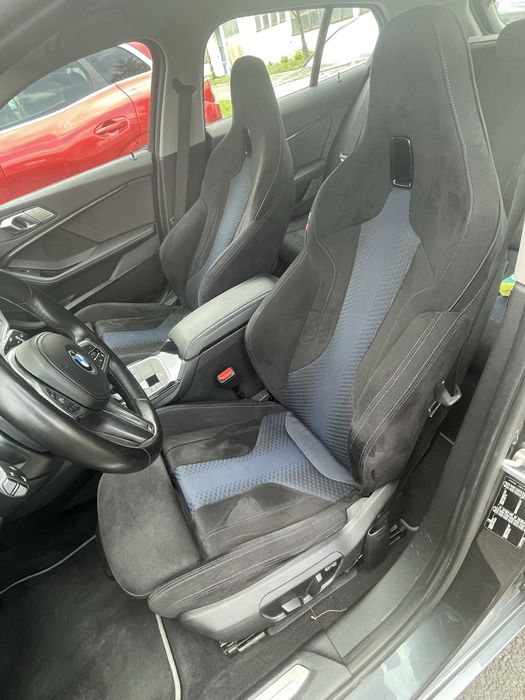 Interior BMW seria 1 M scoica scaune si bancheta