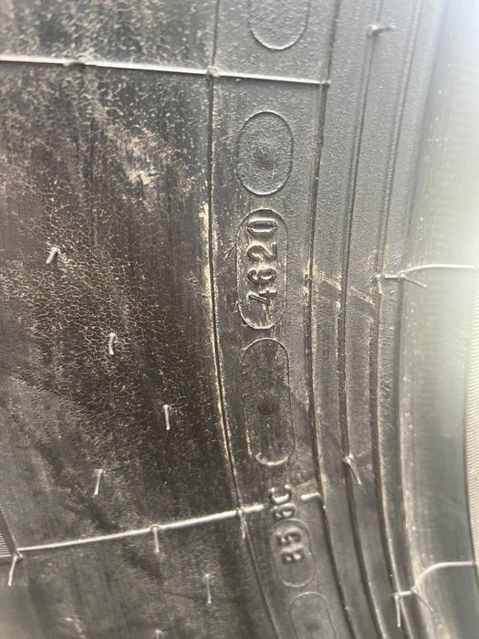 Anvelope michelin buldoexcavator