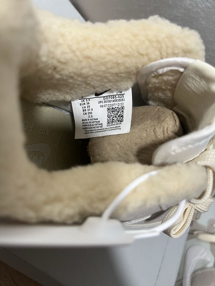 Дамски Nike Air Force 1 Low ‘07 LV8 - 37.5/39