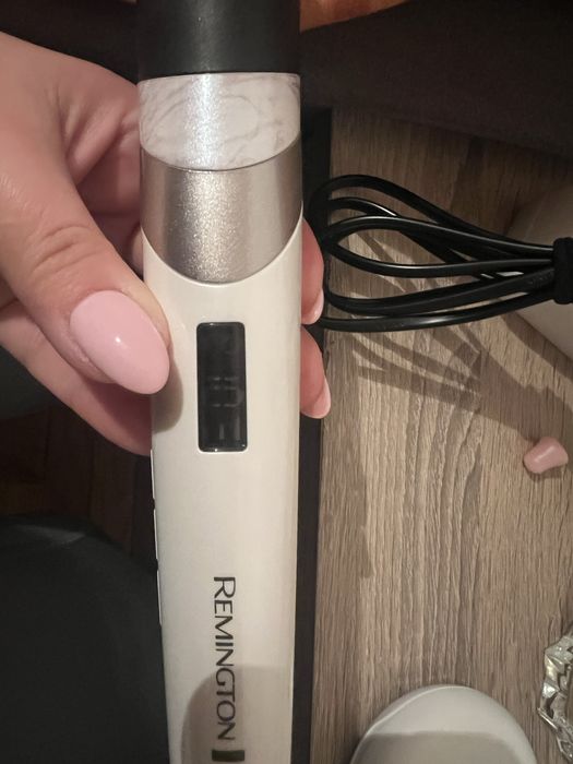 Маша за коса Remington с оставаща гаранция до 2028г.