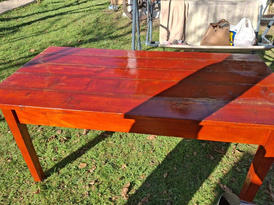 Vand masă din lemn masiv pt. terase sau living