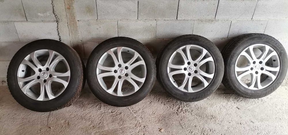 Продавам оригинални алуминиеви джанти Nissan – 17″