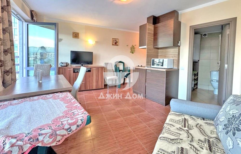 Продава се Двустаен апартамент в к.к. Слънчев бряг - 54 кв.м за 1241 €/кв.м - Снимка #1