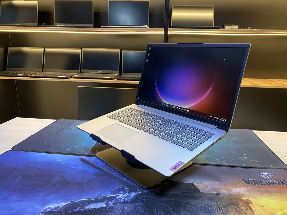 Ноутбук ideaPad 1 AMD Athlon Silver 7120U! 8GB! SSD 256GB! AMD Radeon