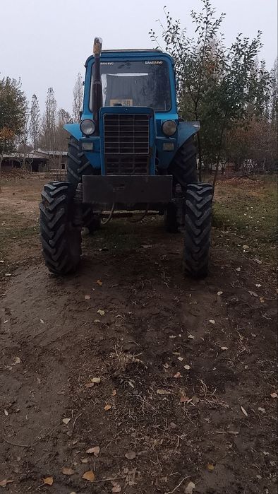 MTZ 80 Traktor Sotiladi
