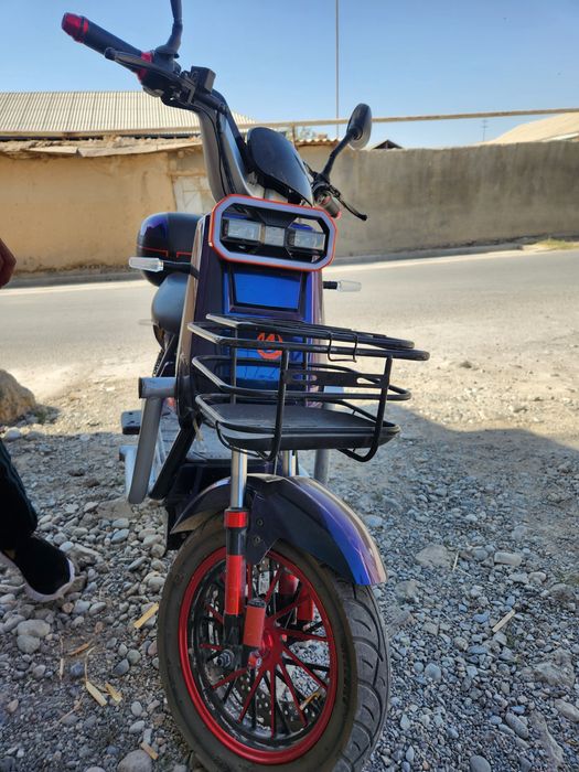 Skuter sotladi yangi