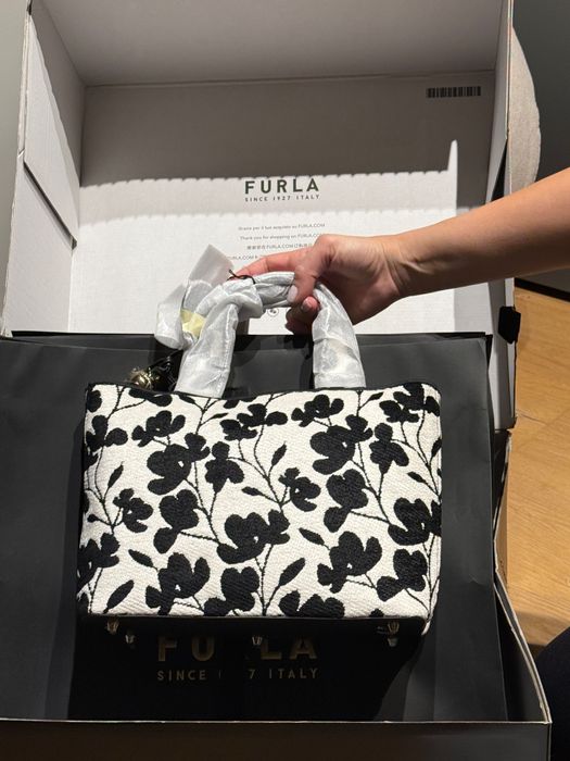 Furla Дамска чанта Alissa