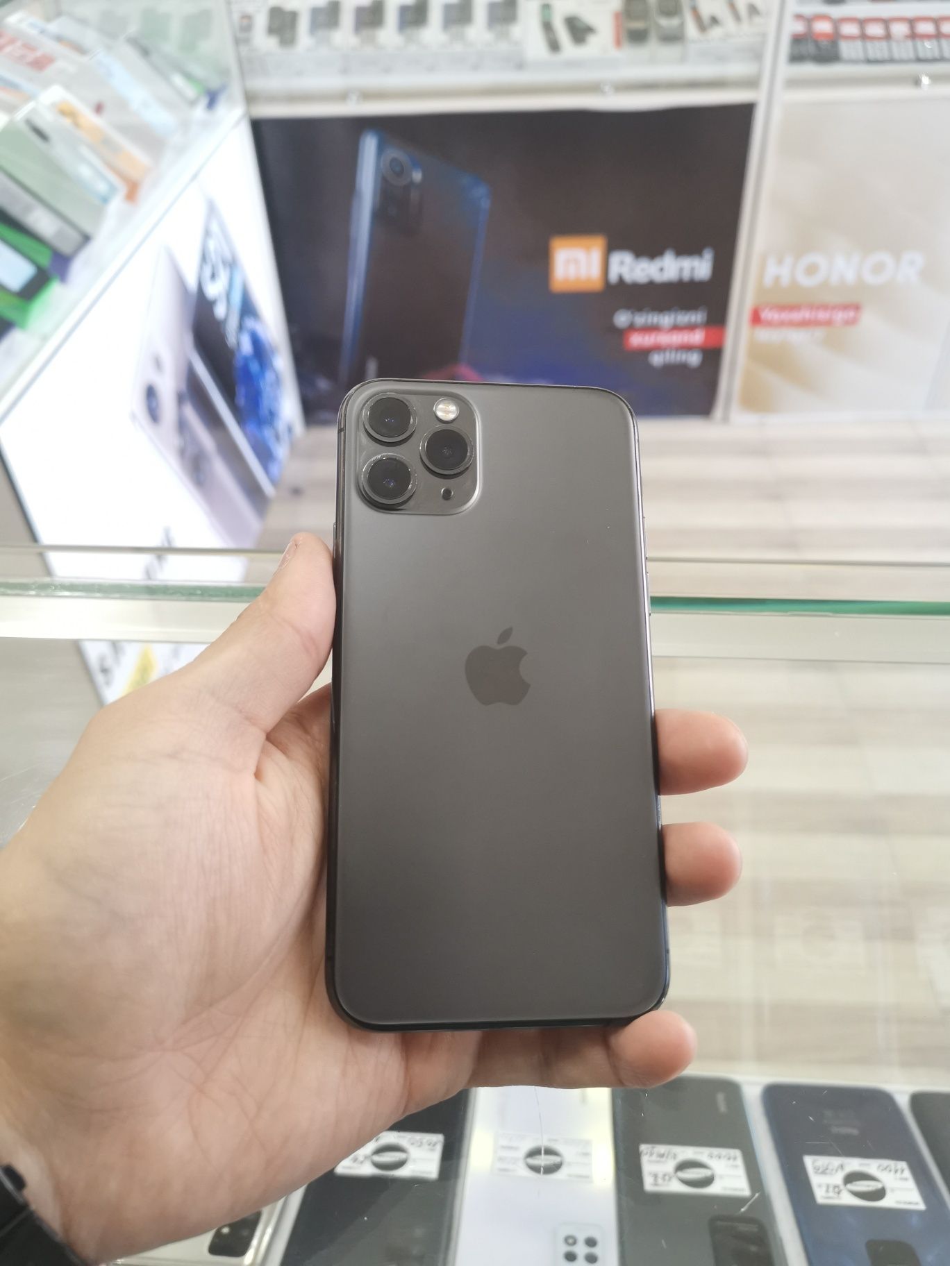 iPhone 11 Pro с гарантией