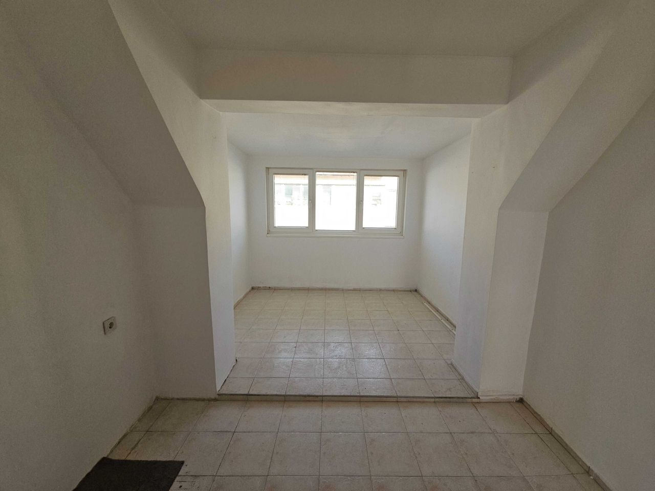 Продава се Мезонет в Варна, Център - 150 кв.м за 1067 €/кв.м - Снимка #15