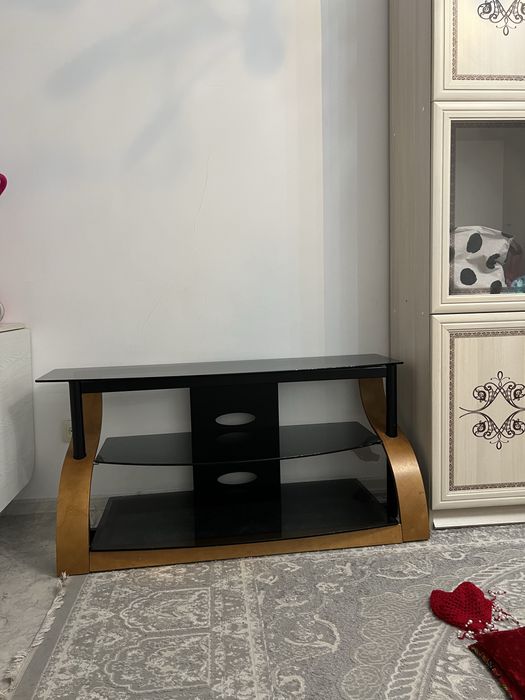 Подставка под ТВ